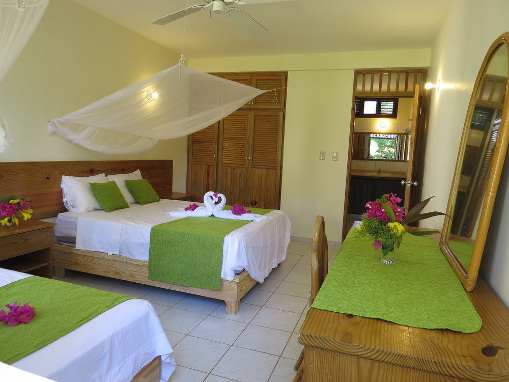 El Pelicano Apart-Hotel Las Galeras Exteriör bild