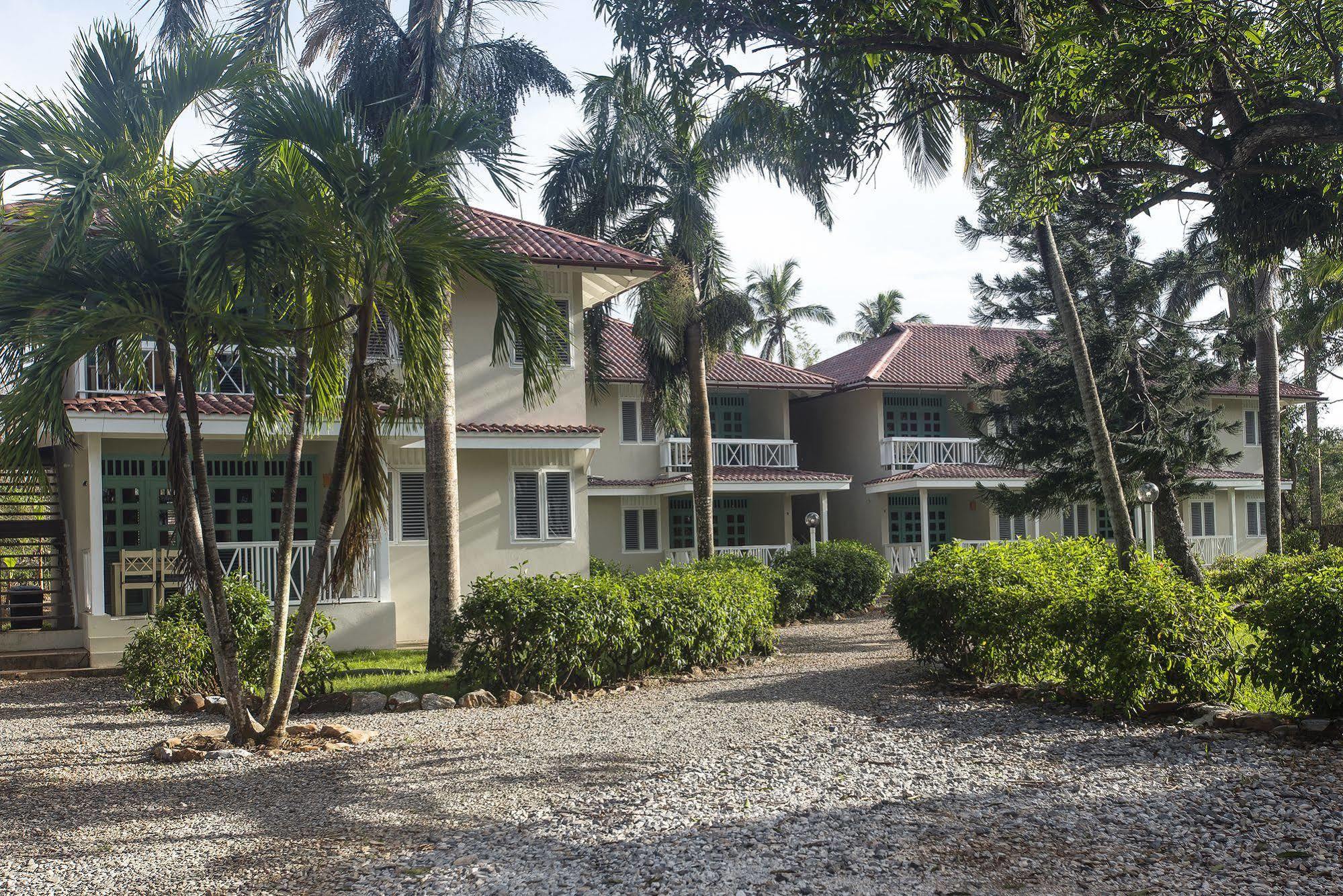 El Pelicano Apart-Hotel Las Galeras Exteriör bild