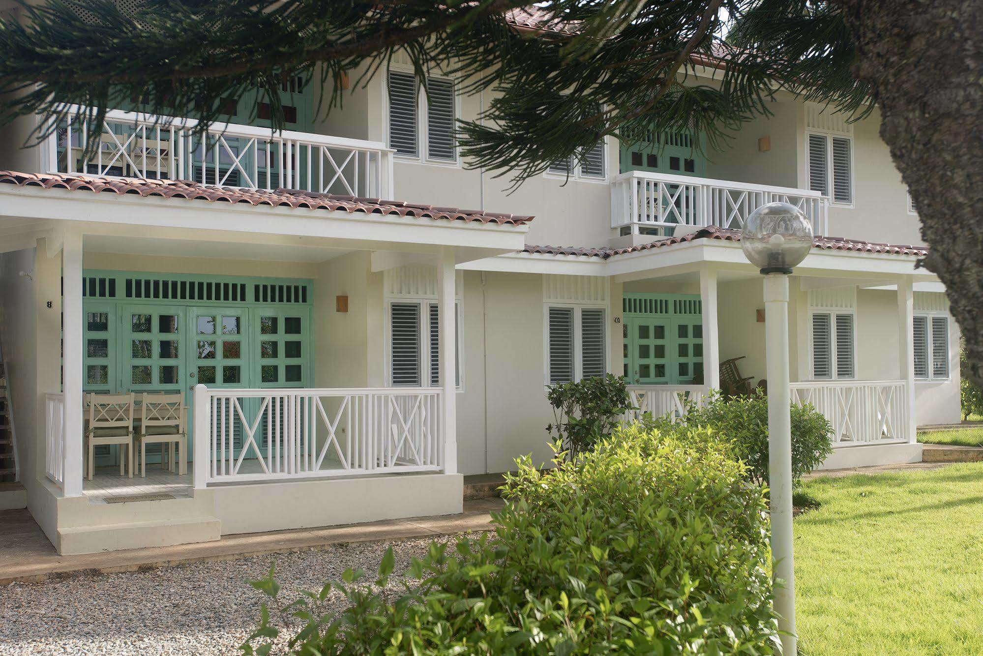 El Pelicano Apart-Hotel Las Galeras Exteriör bild